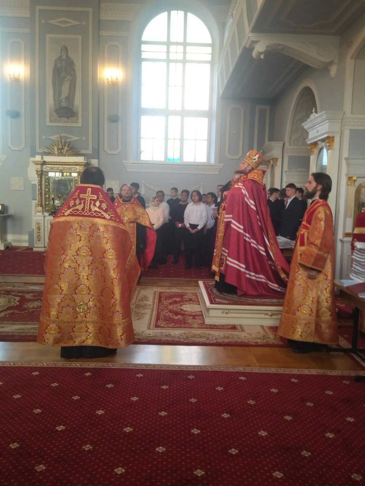 hram pravednogo lazarya chetverodnevnogo